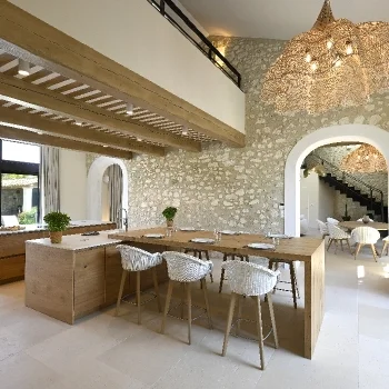 CUISINES FABRE À L&rsquo;HONNEUR DANS ART & DÉCO MAGAZINE